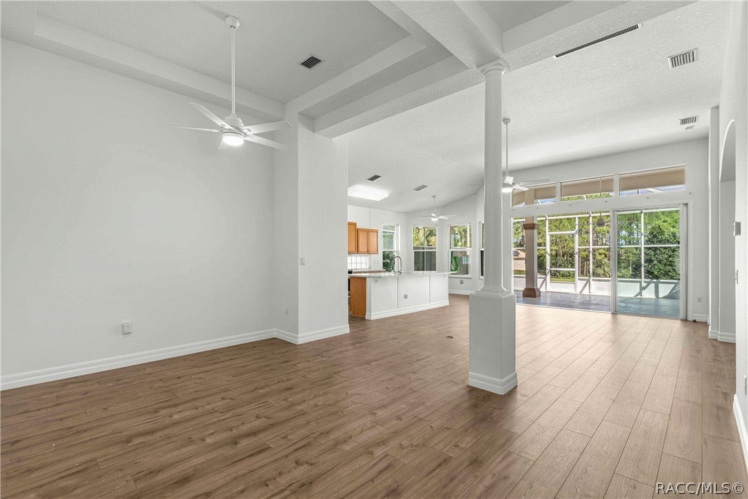 105 W Doerr Path, Hernando, FL 34442 105 W Doerr Path, Hernando, FL 34442