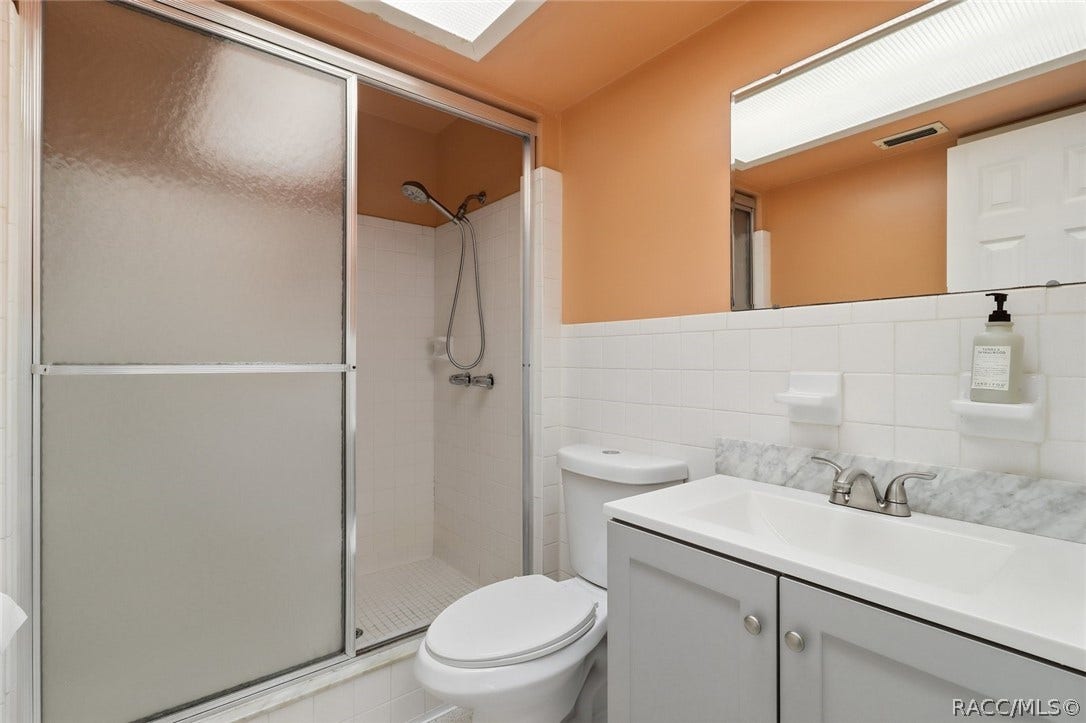 10 SE Kings Bay Drive, #9, Crystal River, FL 34429 10 SE Kings Bay Drive, #9, Crystal River, FL 34429