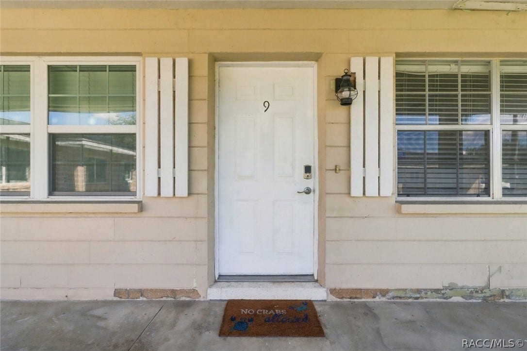 10 SE Kings Bay Drive, #9, Crystal River, FL 34429 10 SE Kings Bay Drive, #9, Crystal River, FL 34429