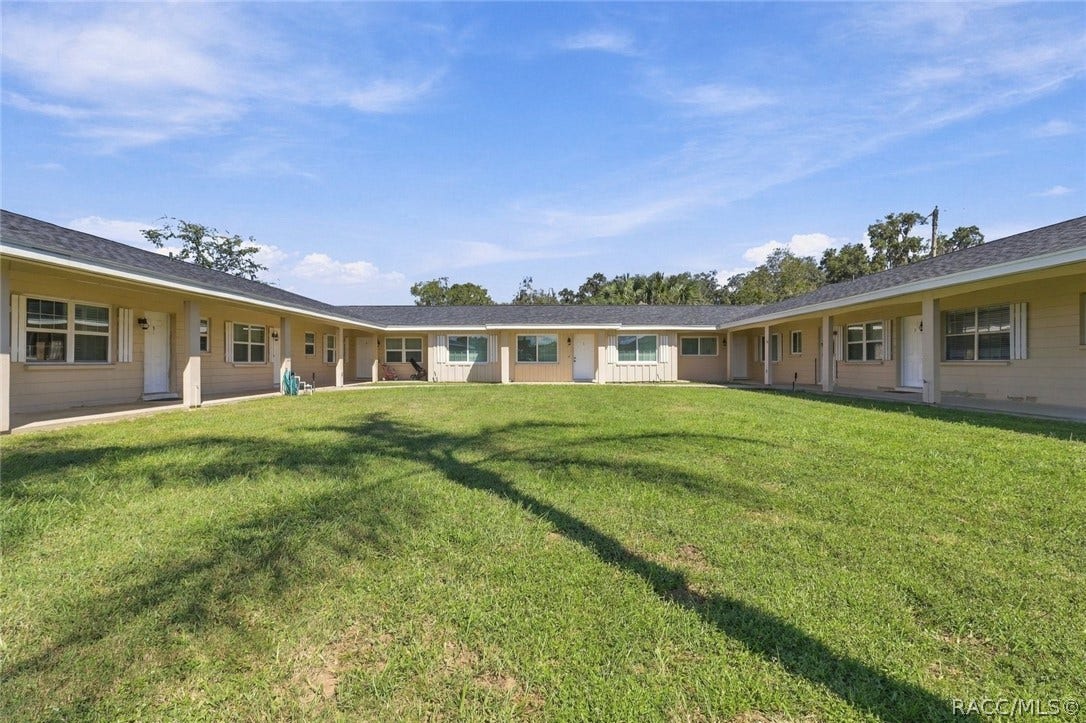 10 SE Kings Bay Drive, #9, Crystal River, FL 34429 10 SE Kings Bay Drive, #9, Crystal River, FL 34429
