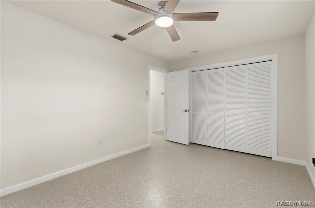 10 SE Kings Bay Drive, #9, Crystal River, FL 34429 10 SE Kings Bay Drive, #9, Crystal River, FL 34429