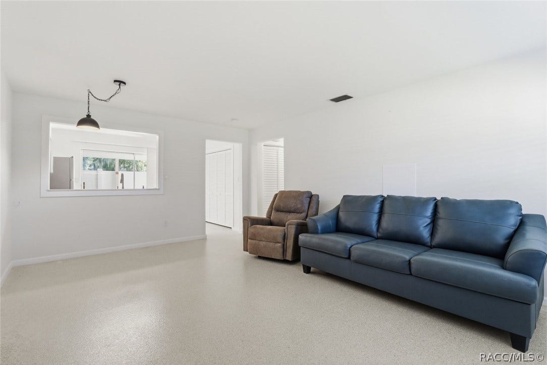 10 SE Kings Bay Drive, #9, Crystal River, FL 34429 10 SE Kings Bay Drive, #9, Crystal River, FL 34429
