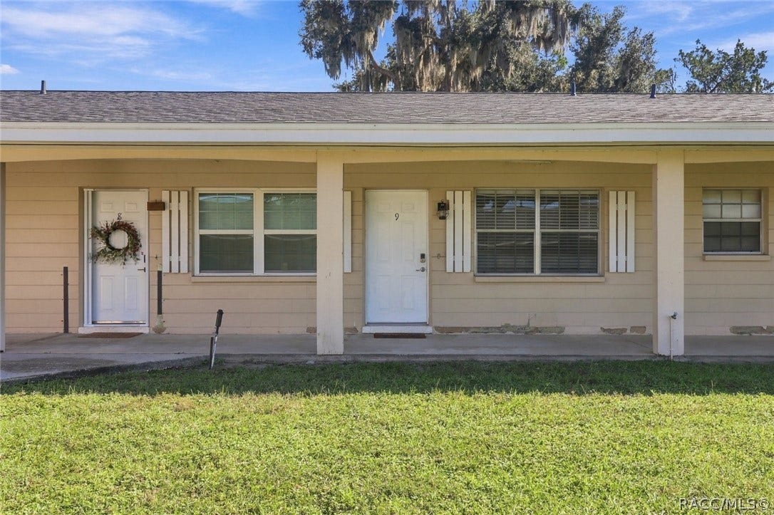 10 SE Kings Bay Drive, #9, Crystal River, FL 34429 10 SE Kings Bay Drive, #9, Crystal River, FL 34429