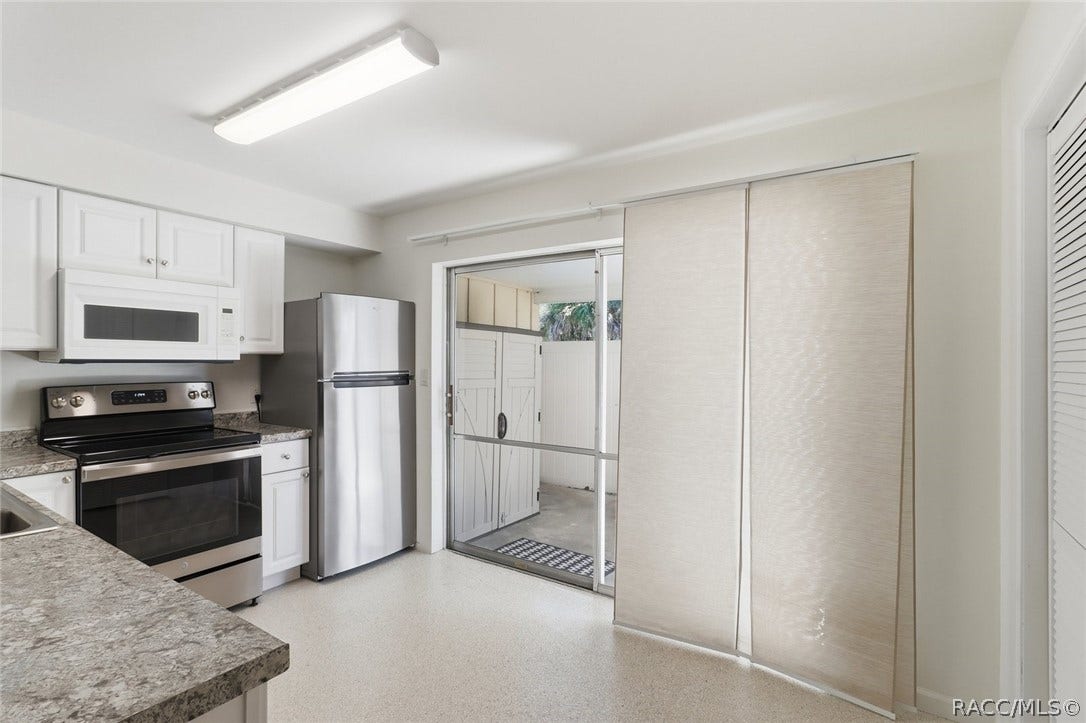10 SE Kings Bay Drive, #9, Crystal River, FL 34429 10 SE Kings Bay Drive, #9, Crystal River, FL 34429