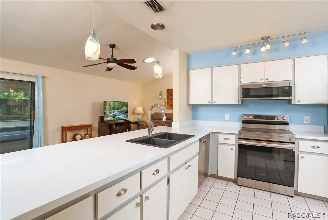2328 N Hendry Point, Hernando, FL 34442