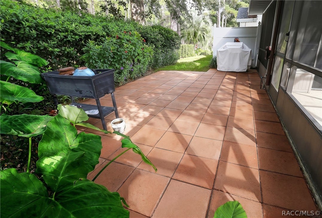 2328 N Hendry Point, Hernando, FL 34442