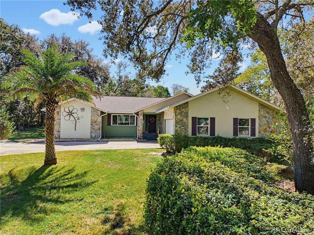 3 Village Center Drive, Homosassa, FL 34446 3 Village Center Drive, Homosassa, FL 34446