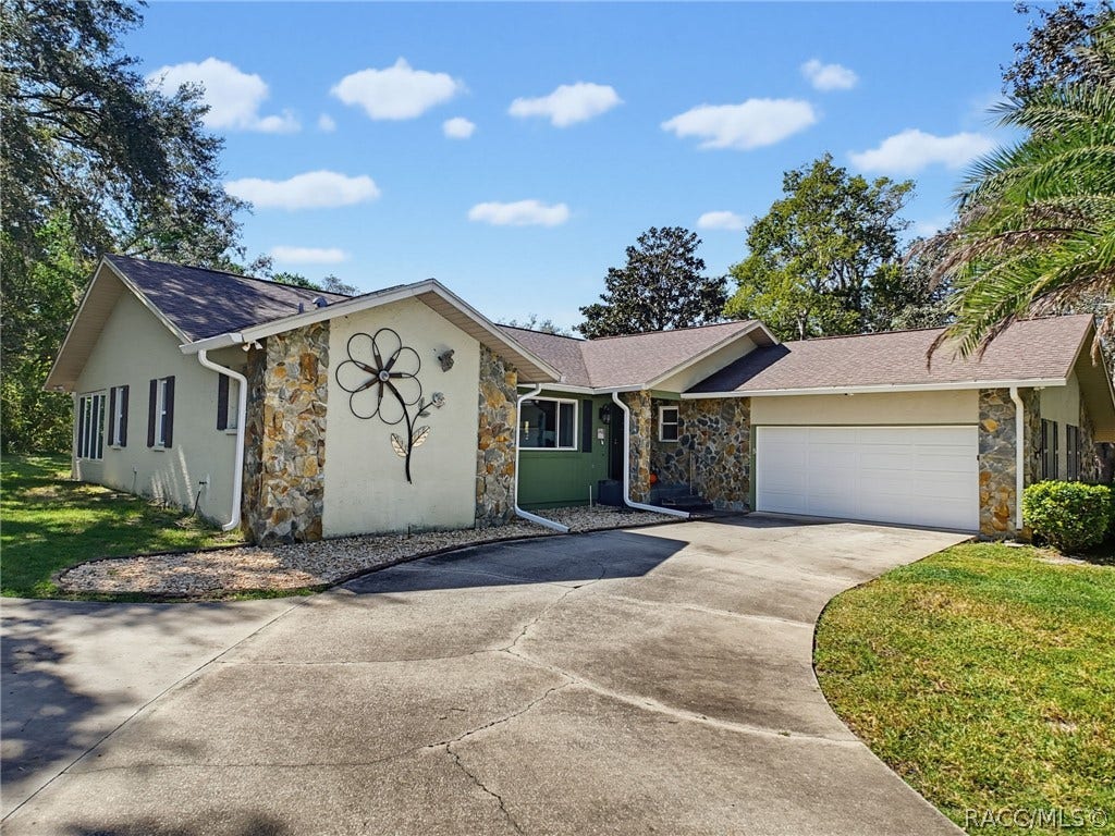 3 Village Center Drive, Homosassa, FL 34446 3 Village Center Drive, Homosassa, FL 34446