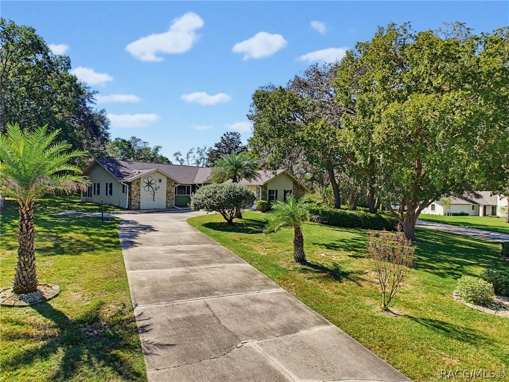 3 Village Center Drive, Homosassa, FL 34446 3 Village Center Drive, Homosassa, FL 34446