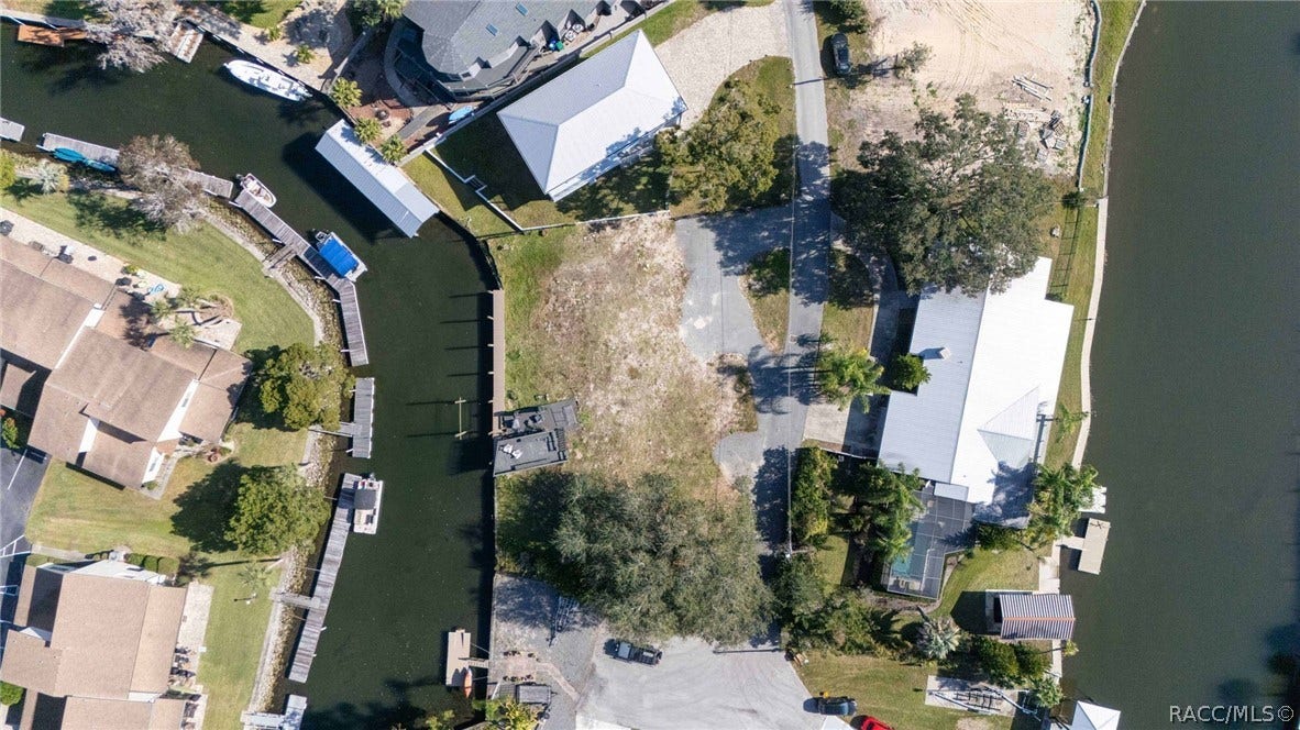 1924 SE 3rd Court, Crystal River, FL 34429