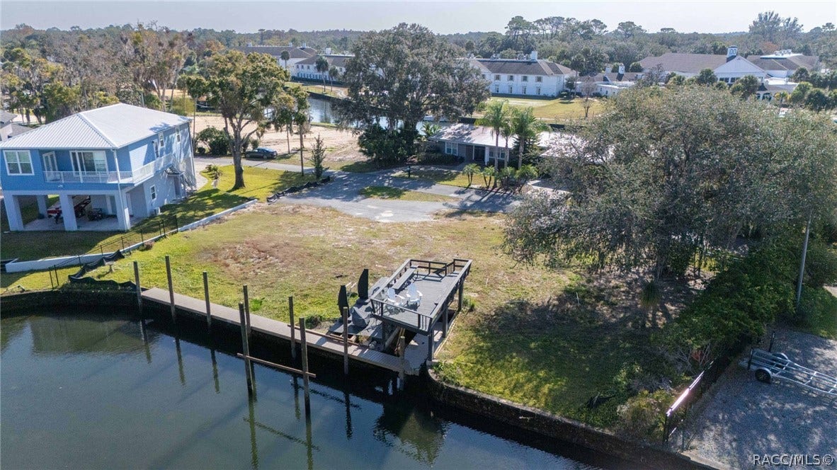 1924 SE 3rd Court, Crystal River, FL 34429