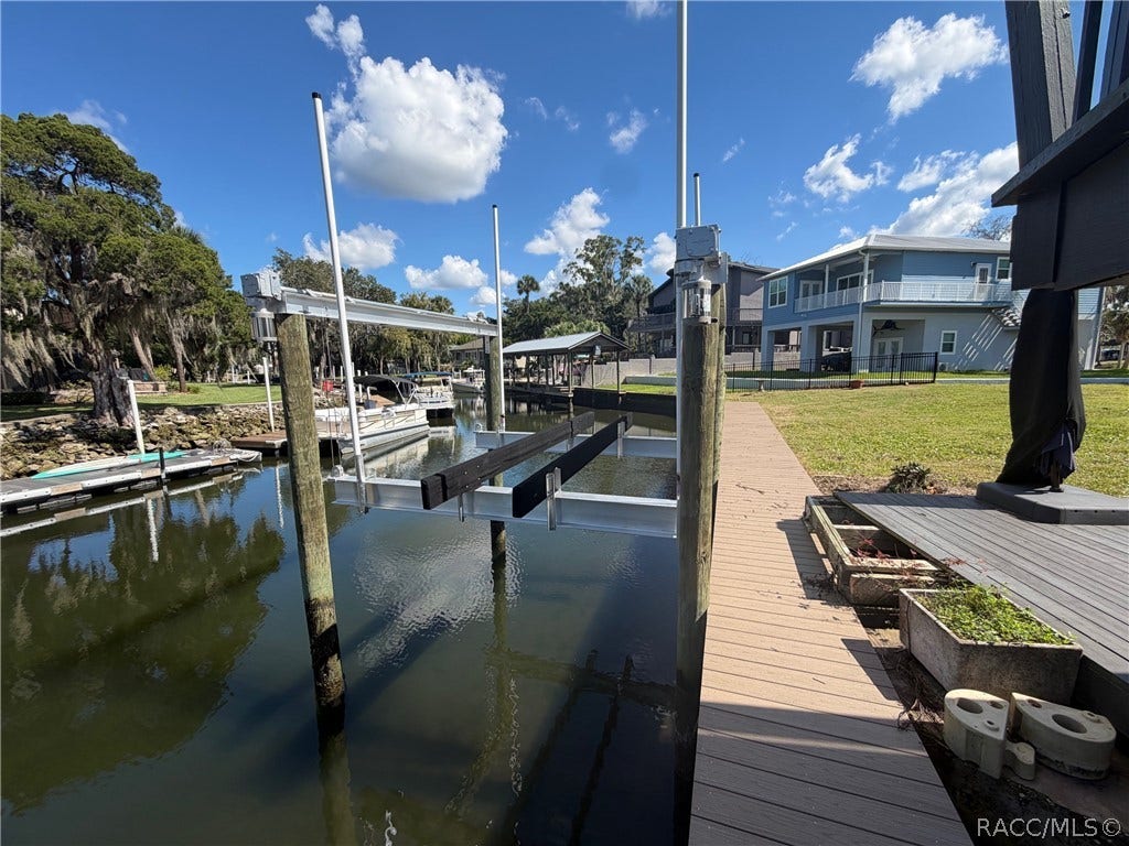 1924 SE 3rd Court, Crystal River, FL 34429