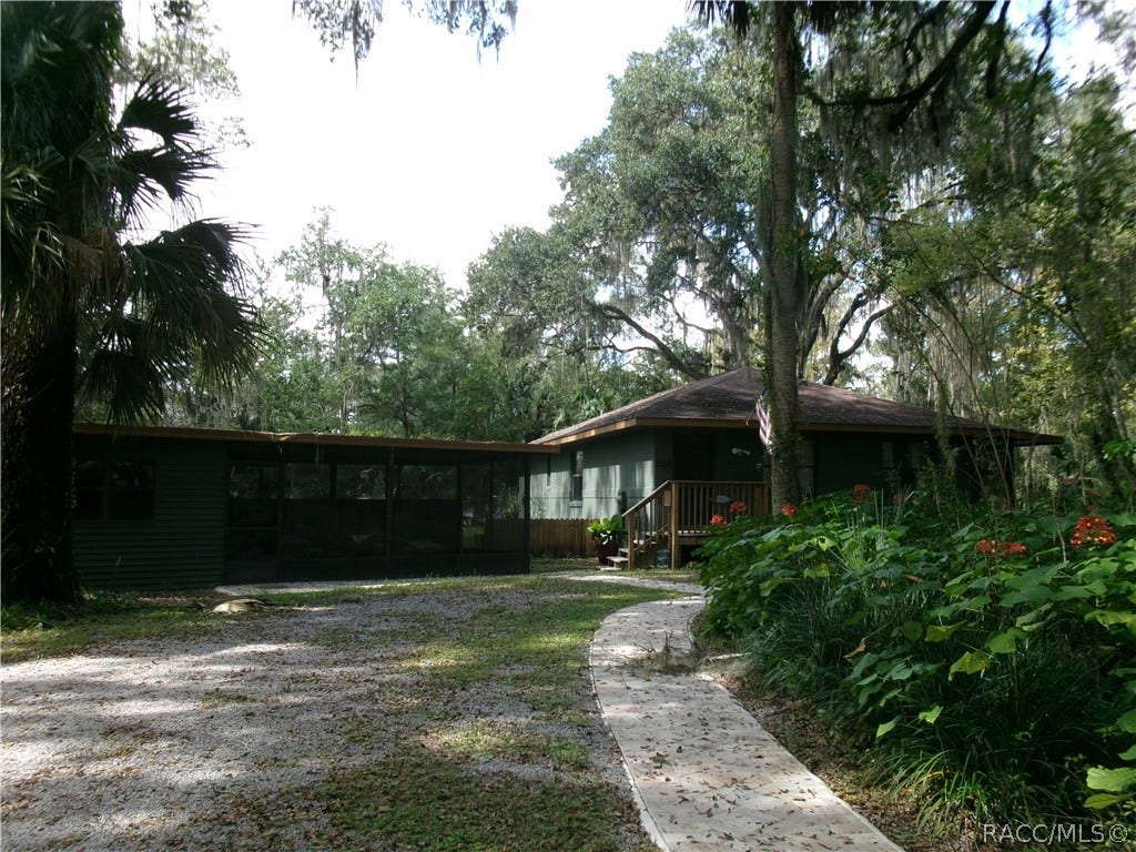 628 S Crabtree Point, Inverness, FL 34450 628 S Crabtree Point, Inverness, FL 34450