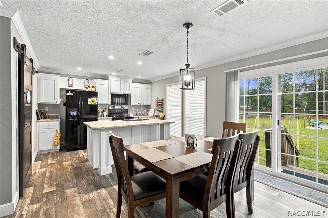 9900 W Pinespring Court, Crystal River, FL 34428 9900 W Pinespring Court, Crystal River, FL 34428