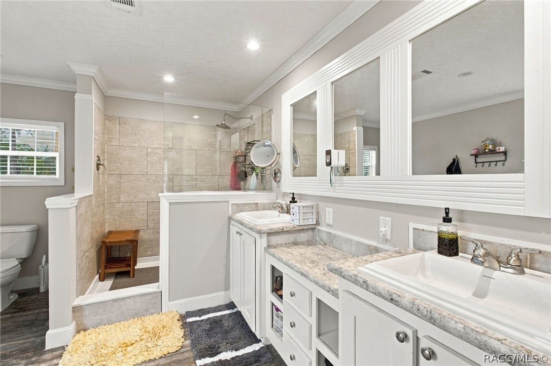 9900 W Pinespring Court, Crystal River, FL 34428 9900 W Pinespring Court, Crystal River, FL 34428