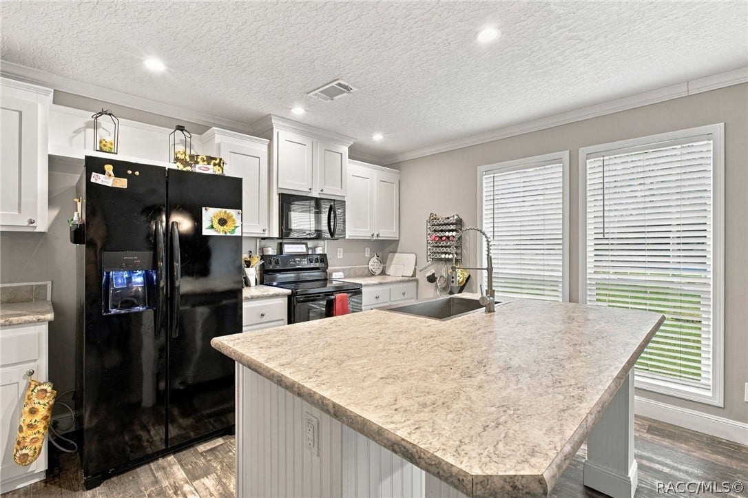 9900 W Pinespring Court, Crystal River, FL 34428 9900 W Pinespring Court, Crystal River, FL 34428