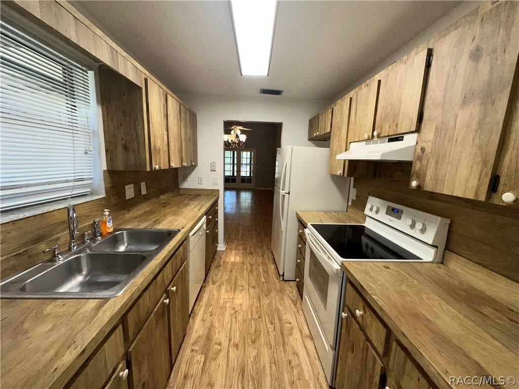 175 E Hartford Street, #10 A, Hernando, FL 34442 175 E Hartford Street, #10 A, Hernando, FL 34442