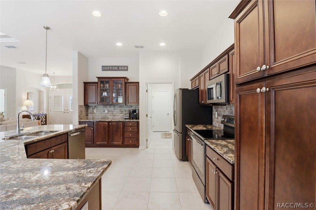 5 Nemesia Court W, Homosassa, FL 34446 5 Nemesia Court W, Homosassa, FL 34446