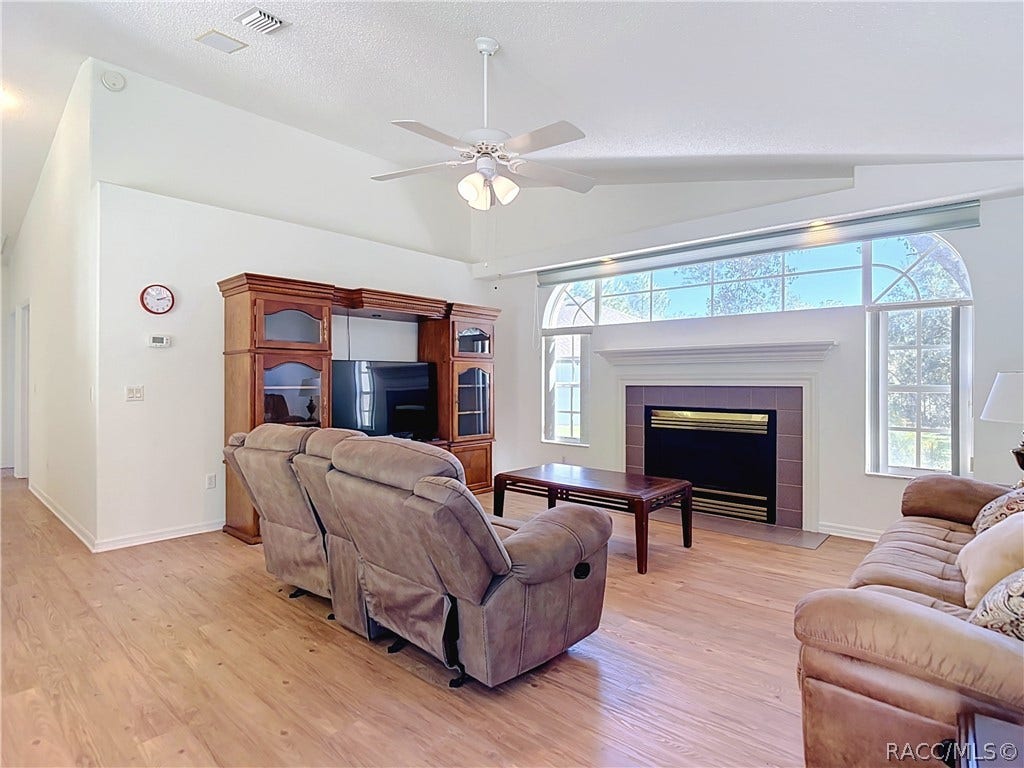 20 Bonnie Court S, Homosassa, FL 34446 20 Bonnie Court S, Homosassa, FL 34446