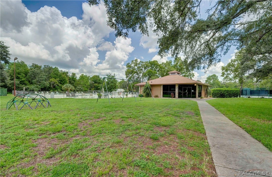 8 Pinewood Gardens, Homosassa, FL 34446 8 Pinewood Gardens, Homosassa, FL 34446