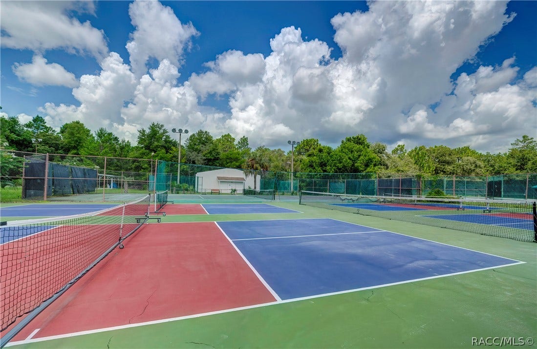 8 Pinewood Gardens, Homosassa, FL 34446 8 Pinewood Gardens, Homosassa, FL 34446