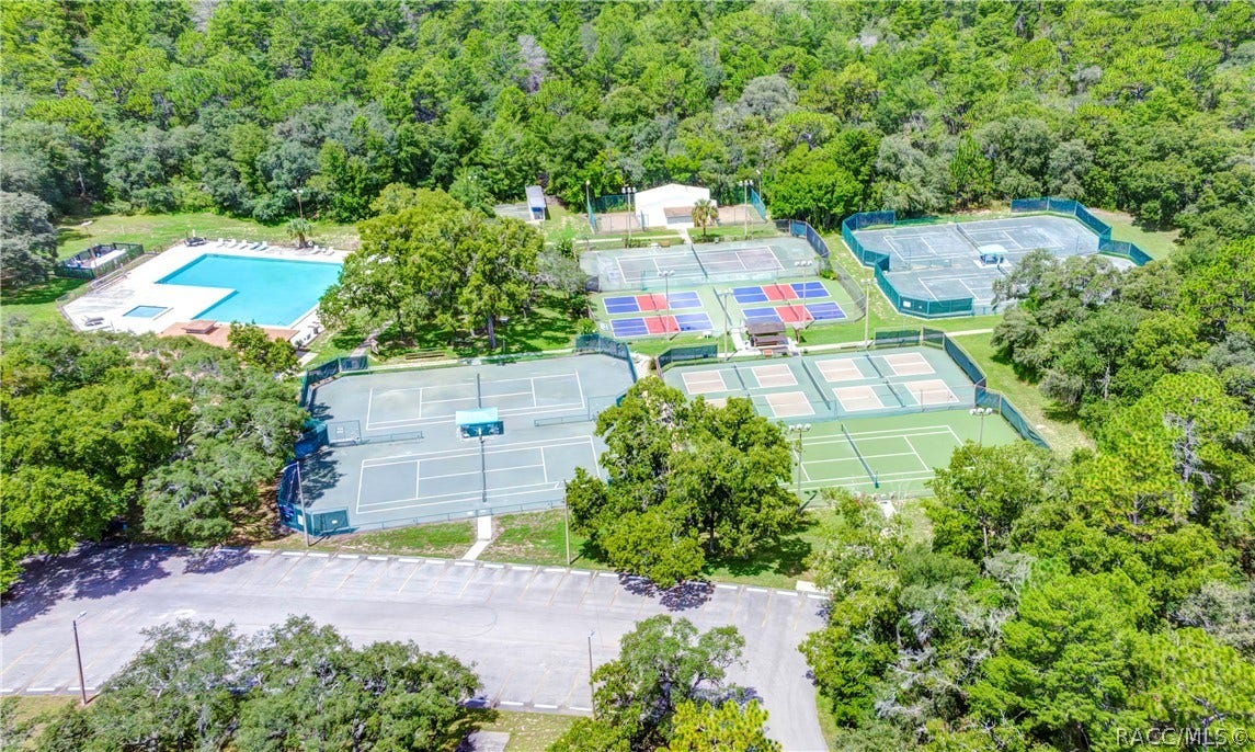 8 Pinewood Gardens, Homosassa, FL 34446 8 Pinewood Gardens, Homosassa, FL 34446
