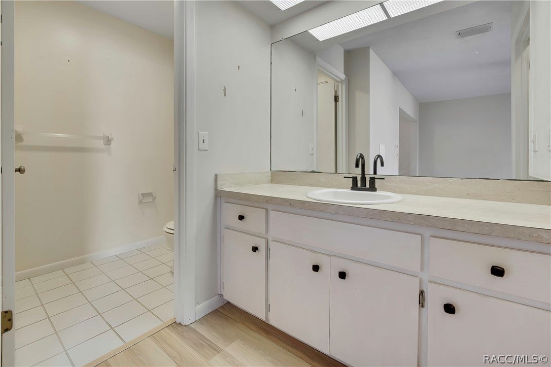 8 Pinewood Gardens, Homosassa, FL 34446 8 Pinewood Gardens, Homosassa, FL 34446