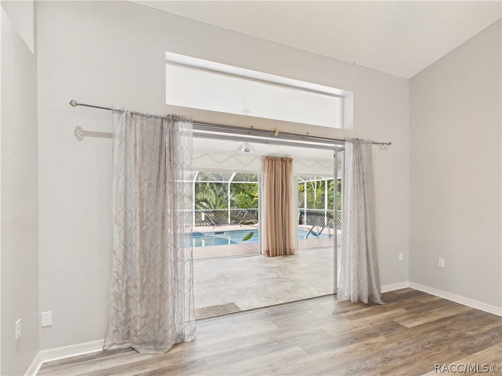 1 Salvia Court W, Homosassa, FL 34446 Formal Living Room