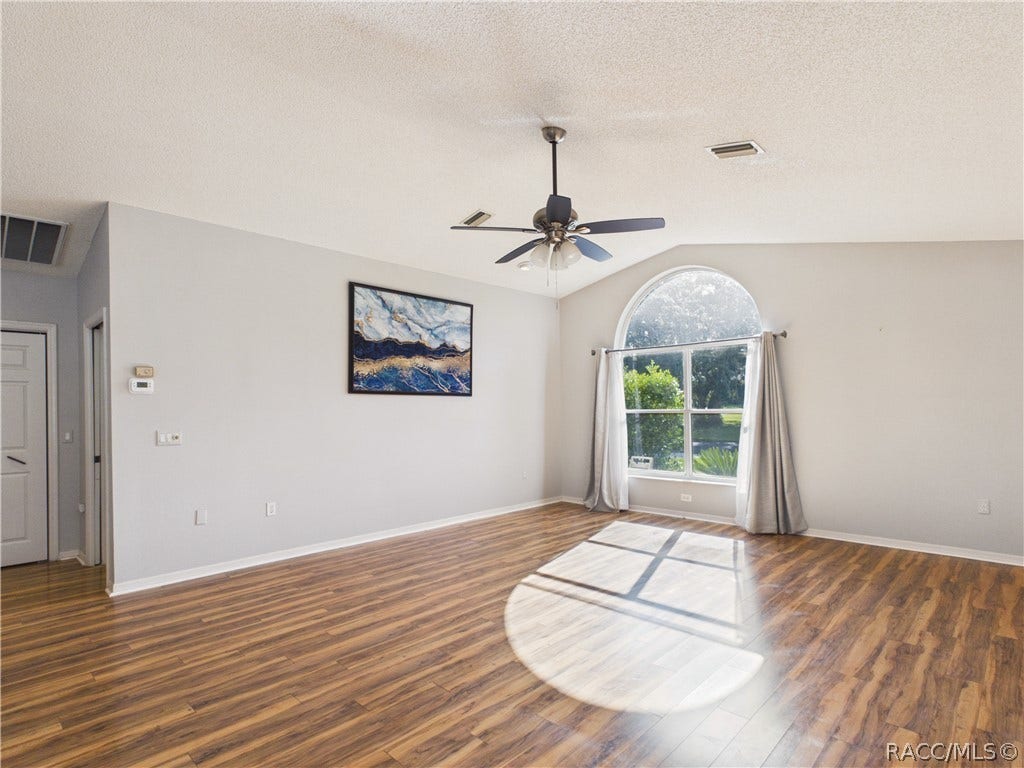 1 Salvia Court W, Homosassa, FL 34446 Family Room
