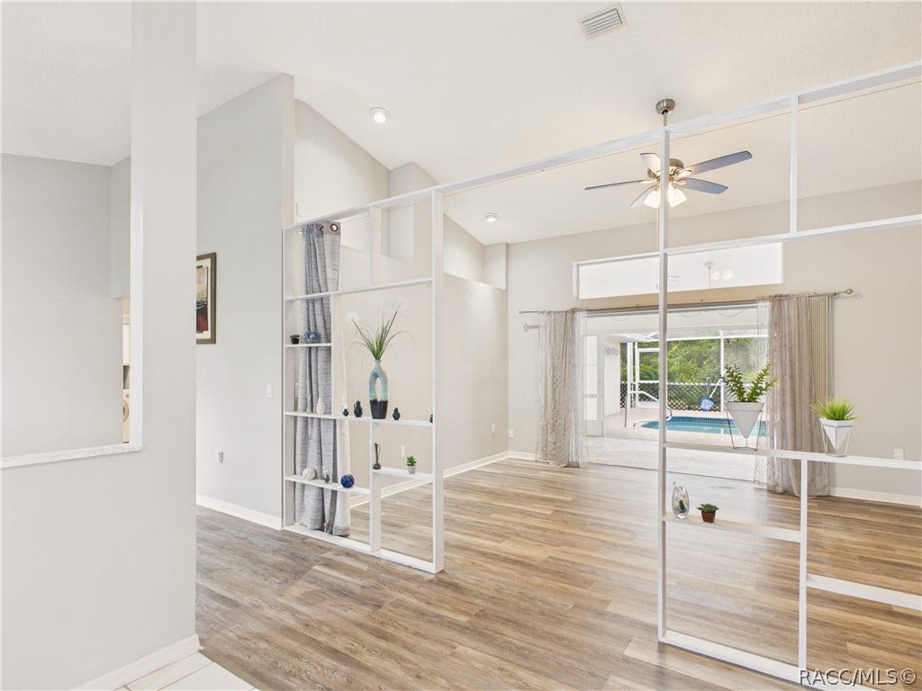 1 Salvia Court W, Homosassa, FL 34446 Formal Living Room