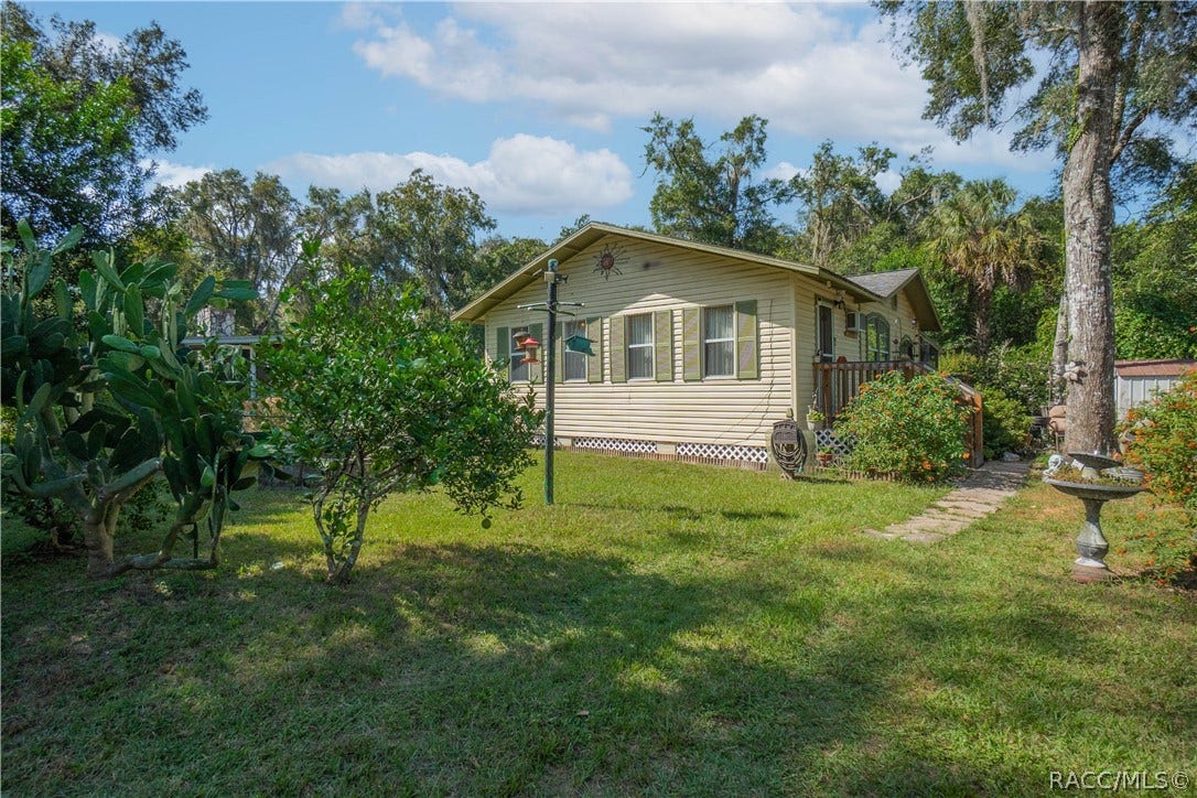 10425 E Pintail Drive, Floral City, FL 34436