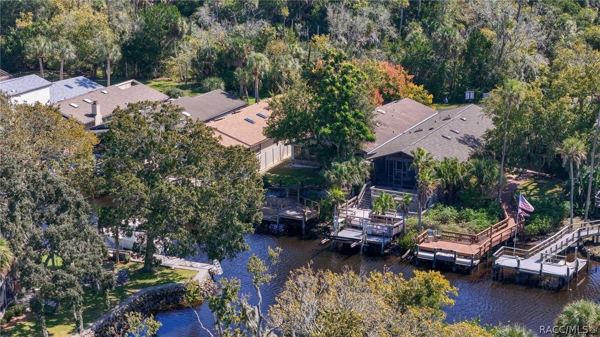 5222 S Riverview Circle, Homosassa, FL 34448