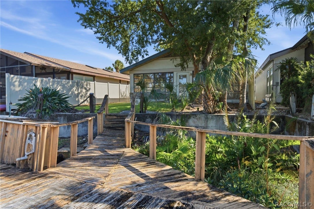 5222 S Riverview Circle, Homosassa, FL 34448
