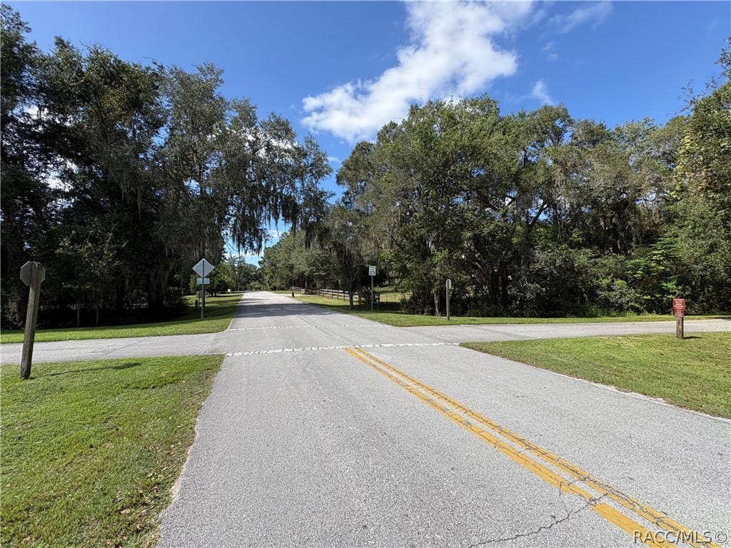 7951 E Partridge Lane, Floral City, FL 34436 Road to Bike Trail
