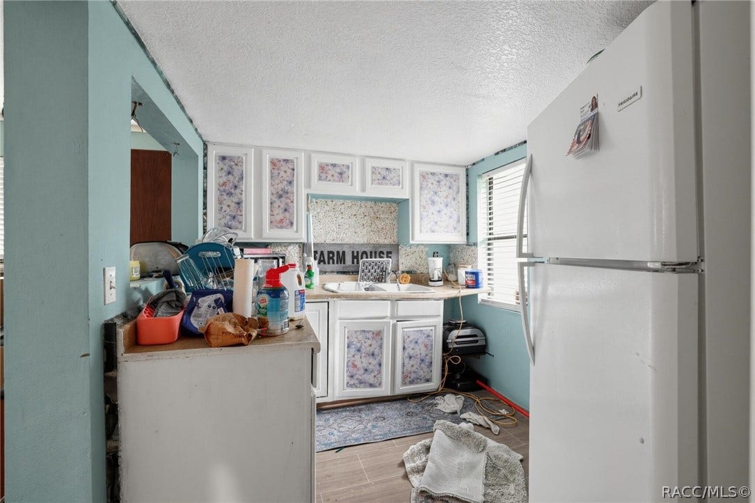 602 22nd Avenue W, Bradenton, FL 34205 602 22nd Avenue W, Bradenton, FL 34205