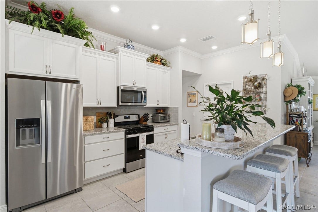 2551 N Brentwood Circle, Lecanto, FL 34461 2551 N Brentwood Circle, Lecanto, FL 34461