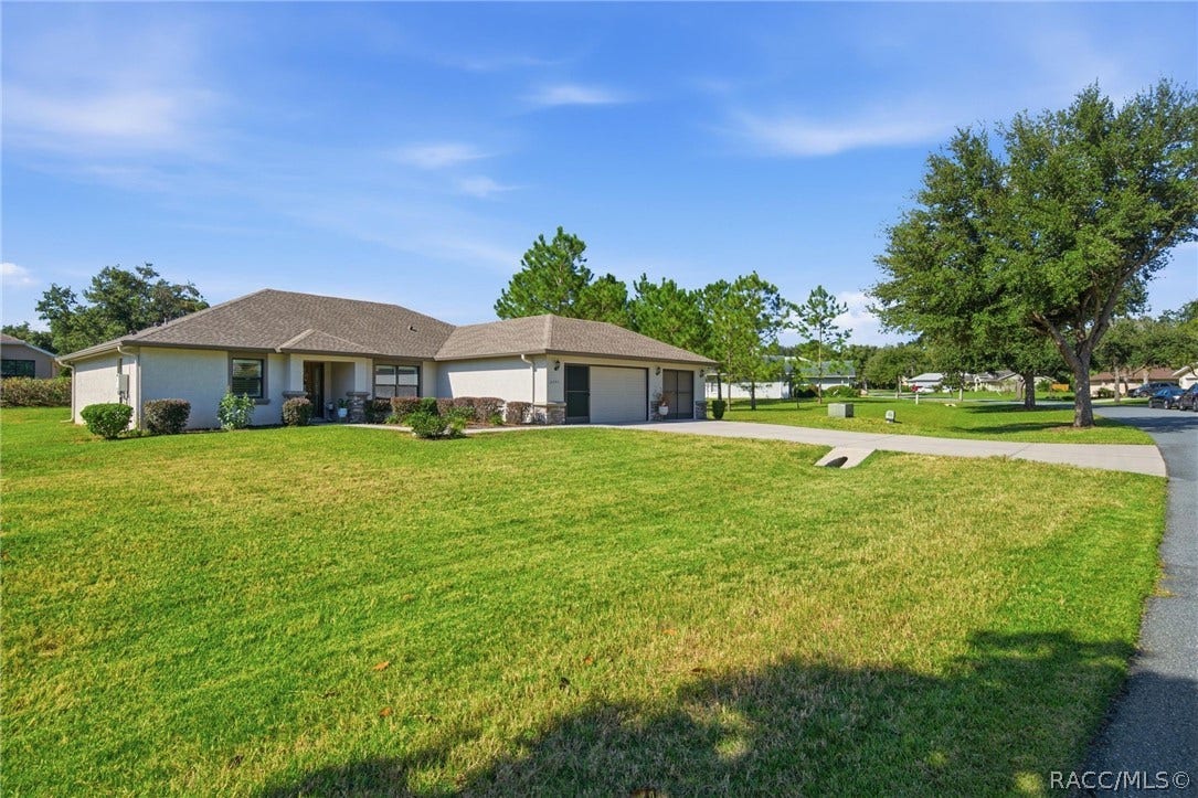 2551 N Brentwood Circle, Lecanto, FL 34461 2551 N Brentwood Circle, Lecanto, FL 34461