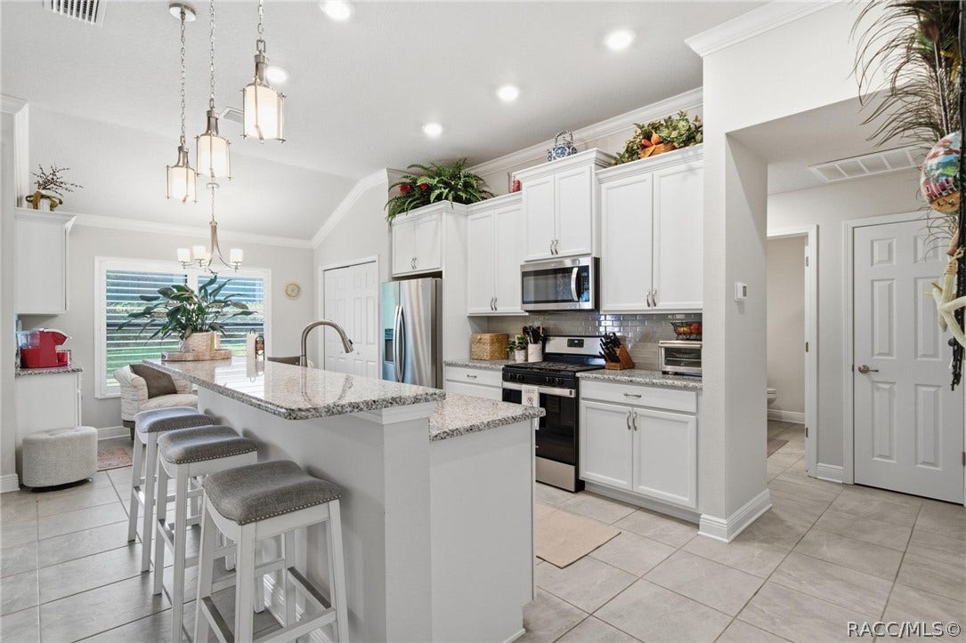 2551 N Brentwood Circle, Lecanto, FL 34461 2551 N Brentwood Circle, Lecanto, FL 34461