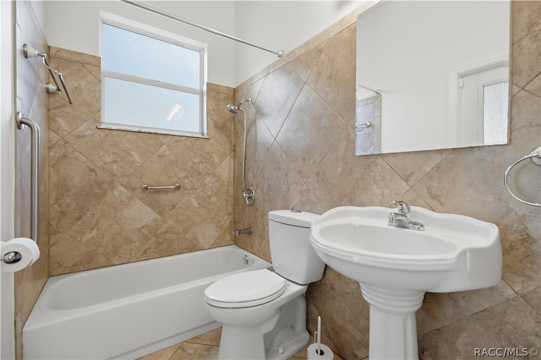 132 Linder Drive, Homosassa, FL 34446 132 Linder Drive, Homosassa, FL 34446