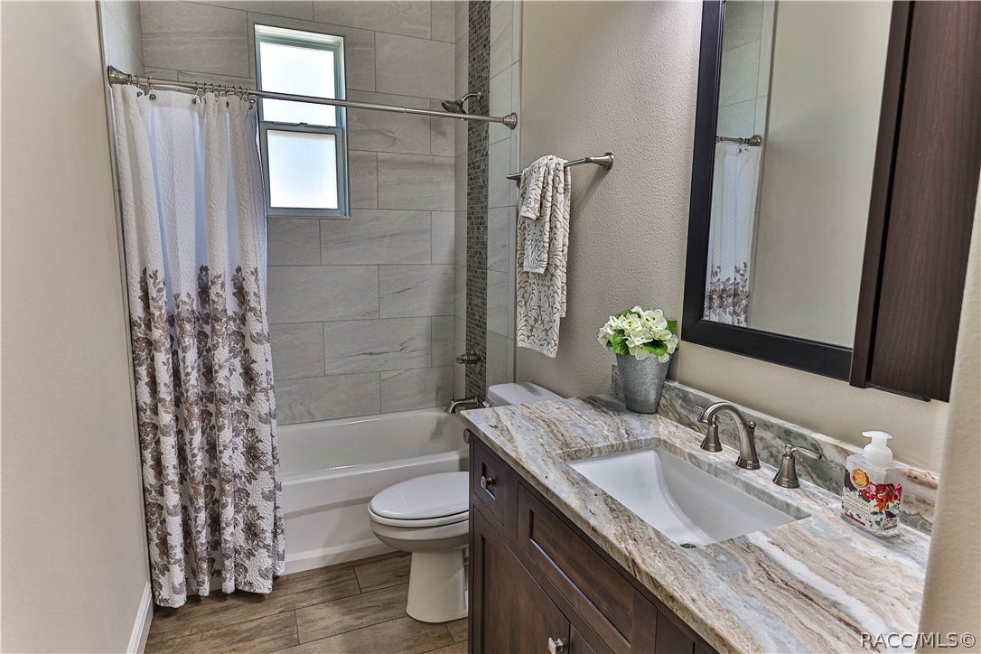 2170 W TALL OAKS Drive, Beverly Hills, FL 34464