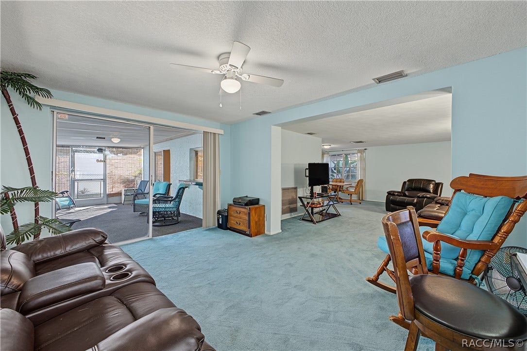 8511 Sunflower Lane, Hudson, FL 34667 8511 Sunflower Lane, Hudson, FL 34667