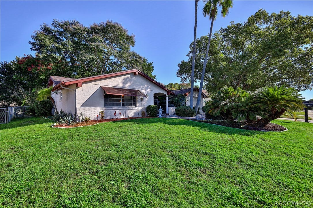 8511 Sunflower Lane, Hudson, FL 34667 8511 Sunflower Lane, Hudson, FL 34667