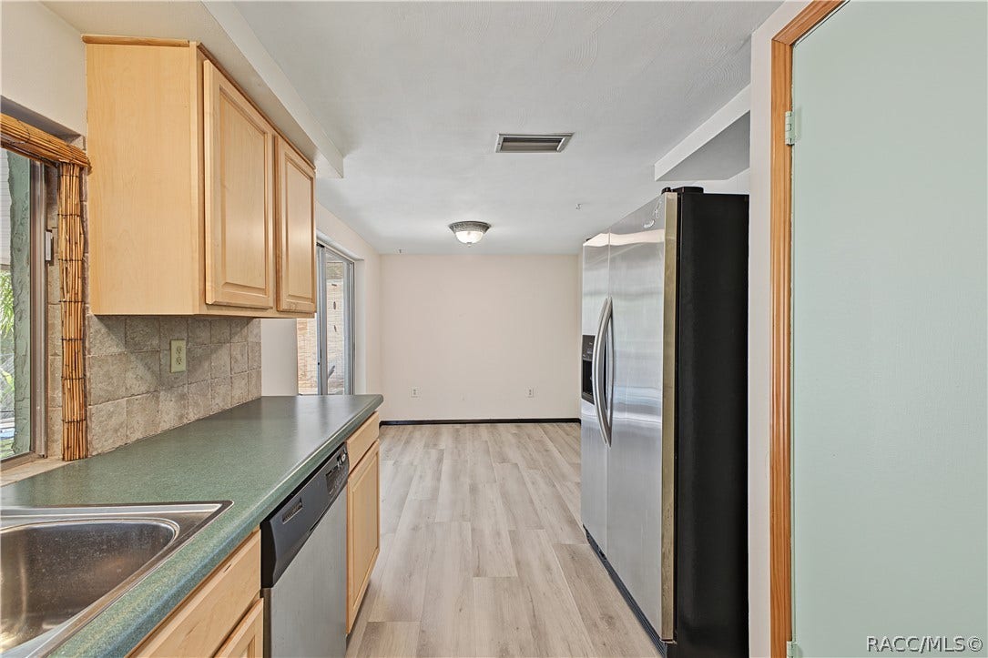 8511 Sunflower Lane, Hudson, FL 34667 8511 Sunflower Lane, Hudson, FL 34667