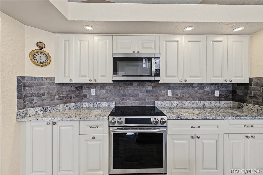 9475 Mississippi Run, Spring Hill, FL 34613 9475 Mississippi Run, Spring Hill, FL 34613