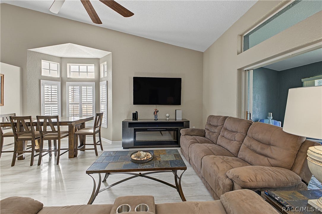 9475 Mississippi Run, Spring Hill, FL 34613 9475 Mississippi Run, Spring Hill, FL 34613