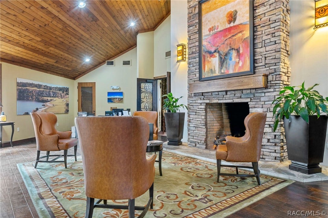 4605 N Pine Valley Loop, Lecanto, FL 34461 Clubhouse lobby