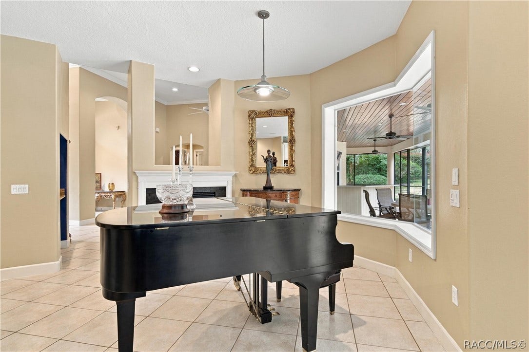 4605 N Pine Valley Loop, Lecanto, FL 34461 Breakfast nook