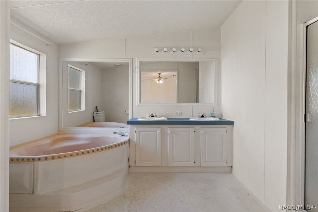 2260 E Shales Court, Hernando, FL 34442 2260 E Shales Court, Hernando, FL 34442
