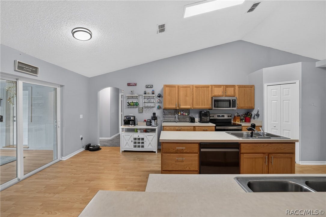 8364 N Pocono Drive, Citrus Springs, FL 34434 8364 N Pocono Drive, Citrus Springs, FL 34434