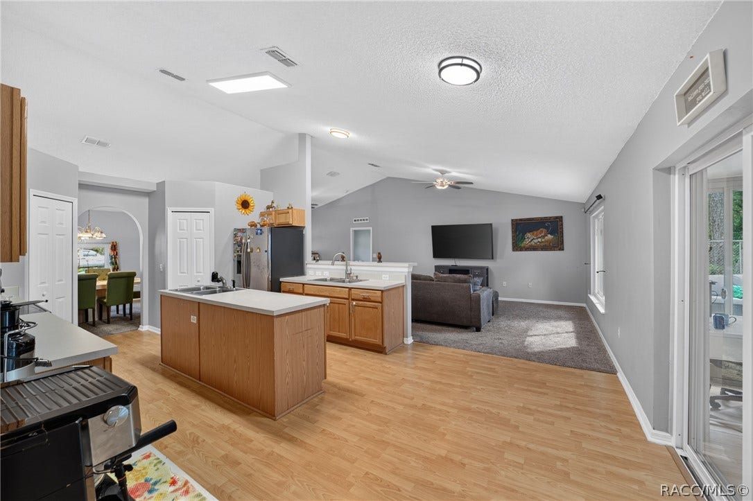 8364 N Pocono Drive, Citrus Springs, FL 34434 8364 N Pocono Drive, Citrus Springs, FL 34434